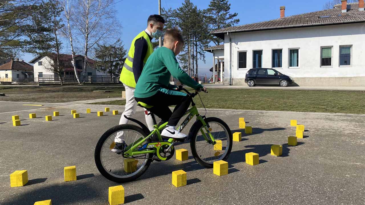 Edukacija dece na temu bezbednosti biciklista u saobraćaju na teritoriji opštine Vrnjačka Banja